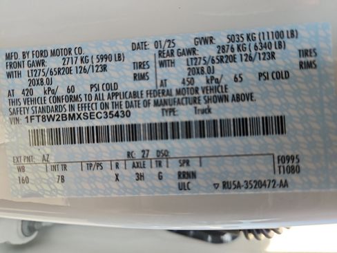 New 2025 Ford F250 Platinum image 23