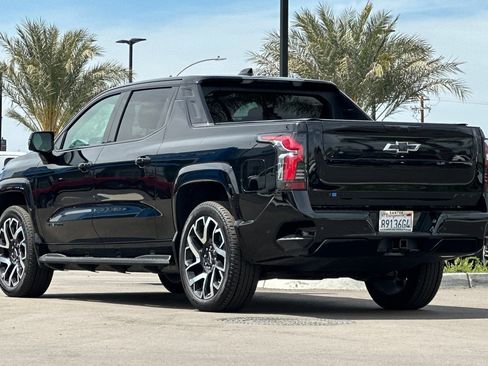 New 2024 Chevrolet Silverado EV RST AWD/4WD image 6