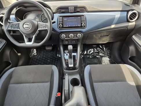 Used 2025 Nissan Versa SV w/ Trunk Package FWD image 15