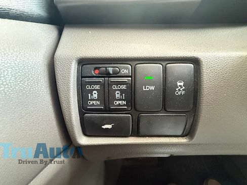 Used 2014 Honda Odyssey EX-L image 23