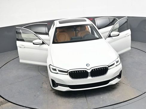 Used 2023 BMW 530i w/ Convenience Package image 41