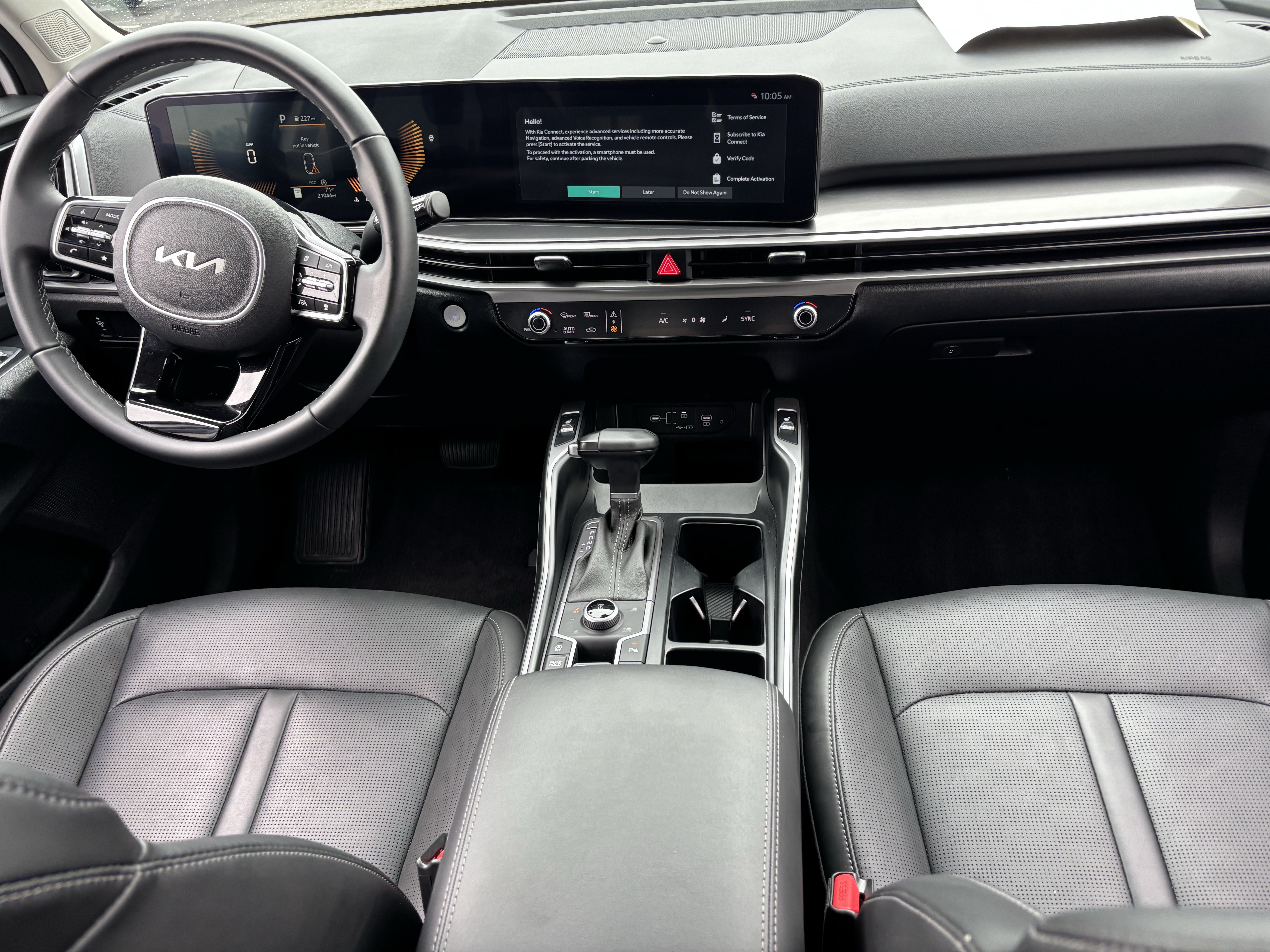 Certified 2025 Kia Sorento S w/ Panoramic Sunroof Package AWD/4WD image 13