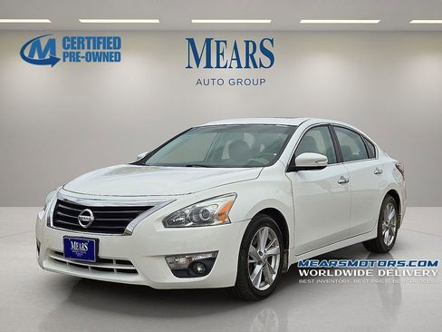 Used 2015 Nissan Altima 2.5 SV w/ Convenience Package image 1