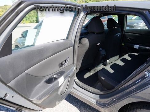 New 2025 Hyundai Elantra Sport image 14