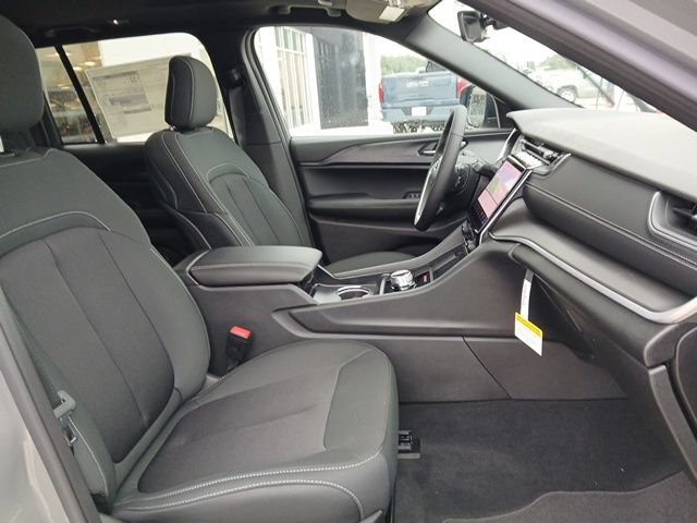 New 2027 Jeep Grand Cherokee Laredo X AWD/4WD image 34