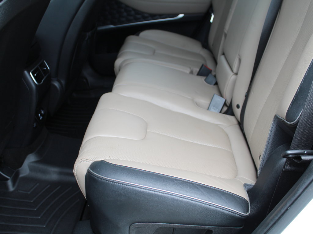 Used 2022 Hyundai Santa Fe Limited FWD image 10