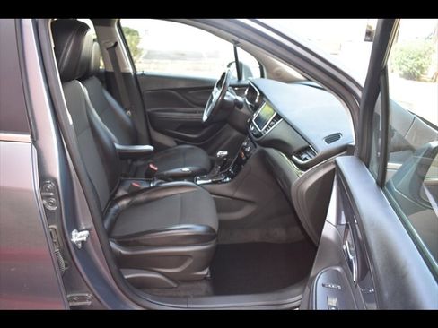 Used 2019 Buick Encore Preferred FWD image 32