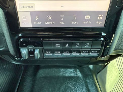 Used 2025 RAM 2500 Tradesman AWD/4WD image 24