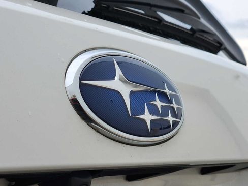 Used 2024 Subaru Forester Premium AWD/4WD image 31