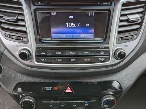 Used 2017 Hyundai Tucson Sport image 23