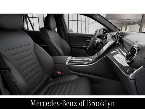 Used 2026 Mercedes-Benz GLC 43 AMG 4MATIC image 5