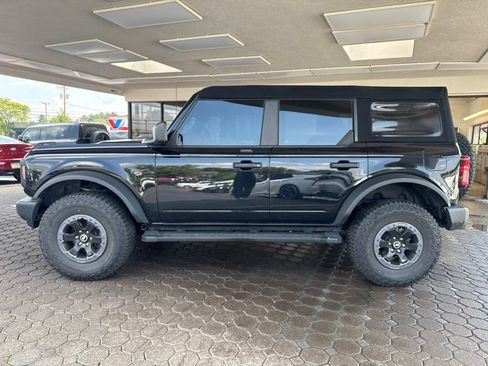 Used 2023 Ford Bronco 4-Door AWD/4WD image 9
