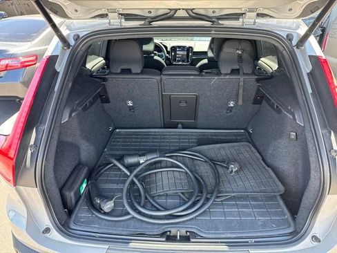 Used 2024 Volvo XC40 Recharge Ultimate w/ Protection Package Premier AWD/4WD image 12