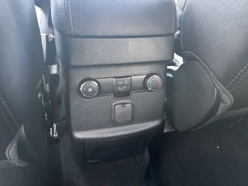 Used 2019 Ford Explorer Sport image 19