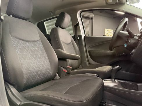 Used 2019 Chevrolet Spark LS FWD image 17