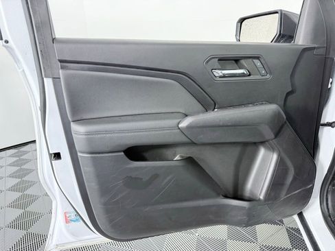 Used 2023 Chevrolet Colorado LT w/ LT Convenience Package II image 9