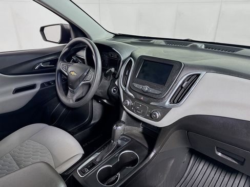 Used 2020 Chevrolet Equinox LS w/ LS Convenience Package image 26
