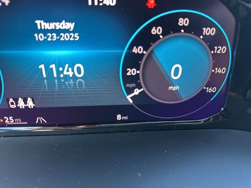 New 2026 Volkswagen Atlas Cross Sport SEL R-Line image 20