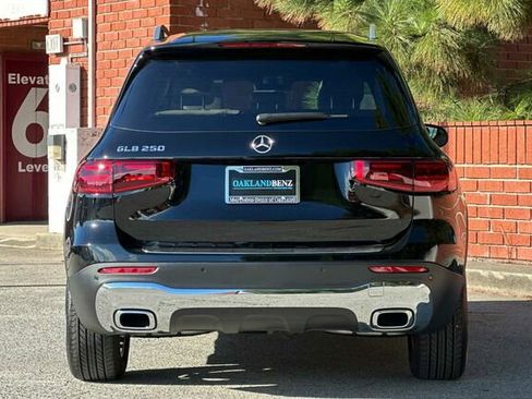Used 2025 Mercedes-Benz GLB 250 image 5