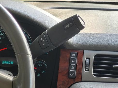 Used 2013 Chevrolet Tahoe LT w/ Texas Edition RWD image 25