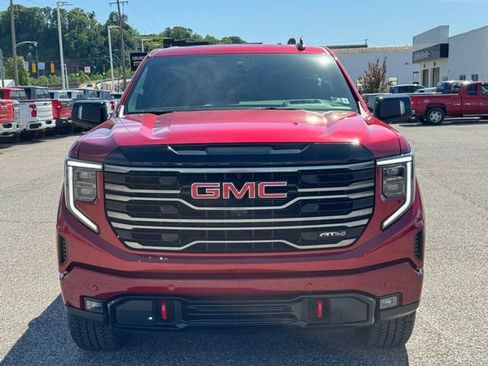Used 2025 GMC Sierra 1500 AT4 w/ AT4 Premium Package AWD/4WD image 8