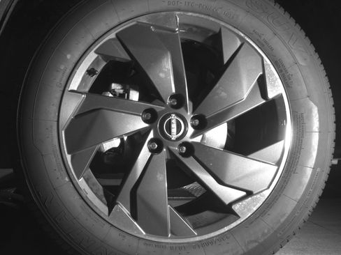 Used 2025 Nissan Rogue SV image 12