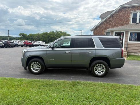 Used 2020 GMC Yukon SLT AWD/4WD image 2