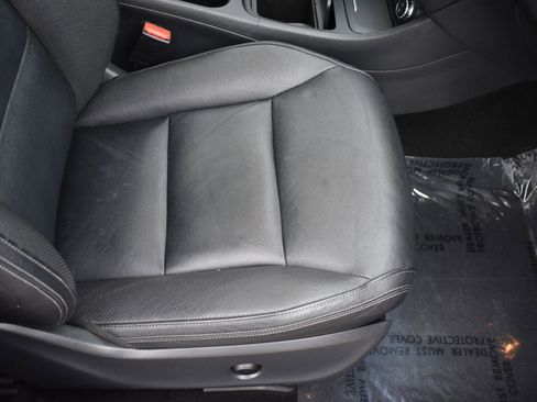 Used 2014 Mercedes-Benz CLA 250 4MATIC image 43