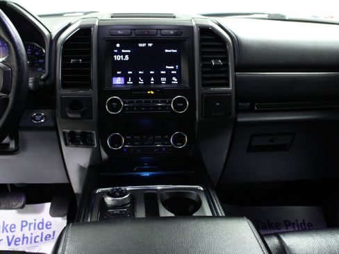 Used 2019 Ford Expedition XLT w/ Equipment Group 202A RWD image 19