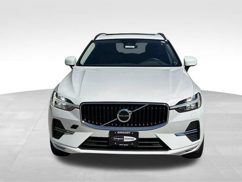 Used 2023 Volvo XC60 B5 Core AWD/4WD image 3