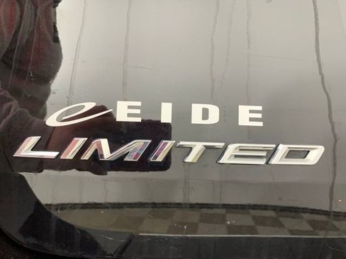 Used 2022 Ford Explorer Limited w/ Class IV Trailer Tow Package AWD/4WD image 37
