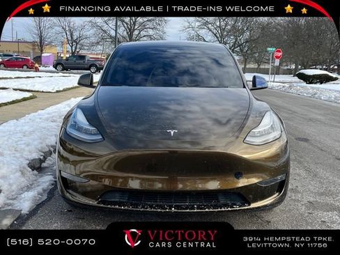 Used 2020 Tesla Model Y Long Range image 2
