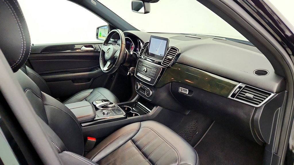 Used 2019 Mercedes-Benz GLE 400 4MATIC w/ Premium 1 Package image 24