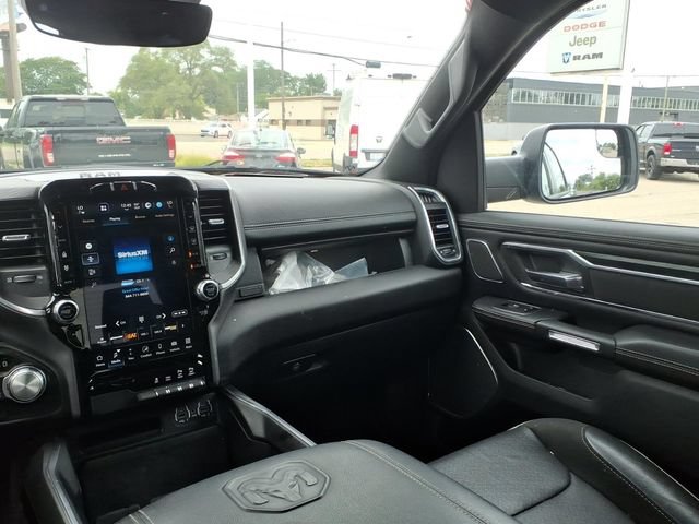 Used 2023 RAM 1500 Laramie AWD/4WD image 13