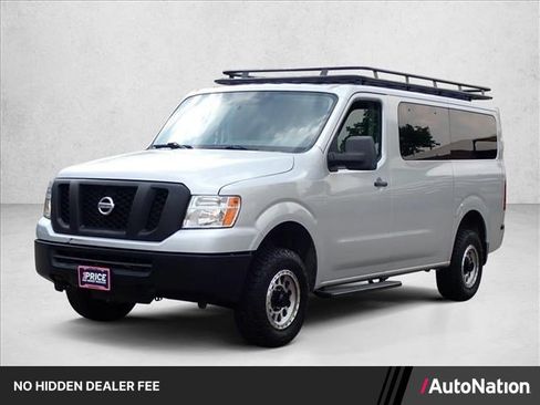 Used 2020 Nissan NV 3500 S RWD image 1