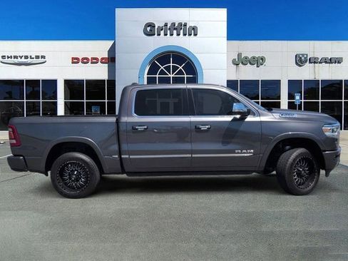 Used 2022 RAM 1500 Limited w/ Body Color Bumper Group AWD/4WD image 3