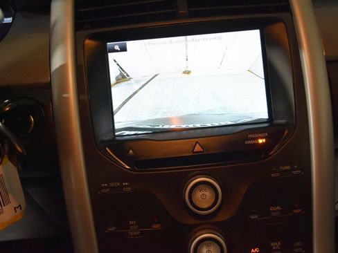 Used 2014 Ford Edge SEL w/ Equipment Group 205A FWD image 15