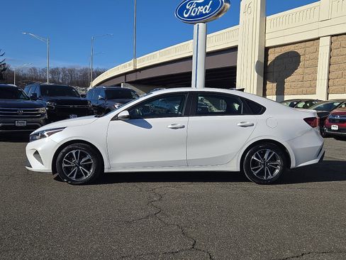 Certified 2023 Kia Forte LXS w/ LXS Technology Package image 8