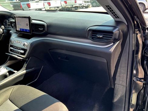 Certified 2023 Ford Explorer XLT w/ Class IV Trailer Tow Package image 15