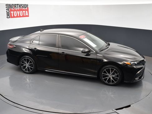 Used 2023 Toyota Camry SE image 20