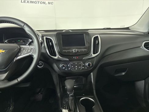 Used 2024 Chevrolet Equinox LT image 20