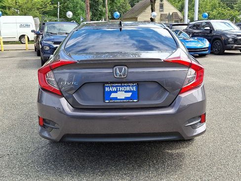 Used 2018 Honda Civic EX-T image 5