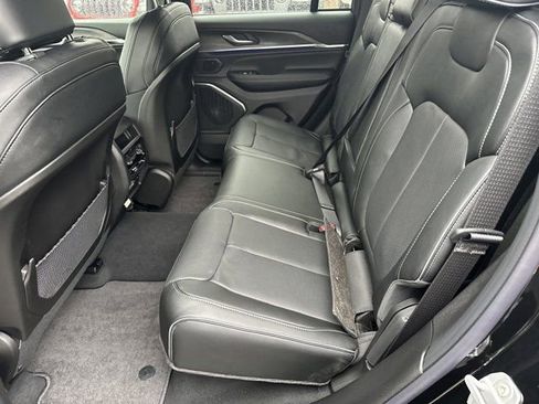 New 2025 Jeep Grand Cherokee Overland image 19