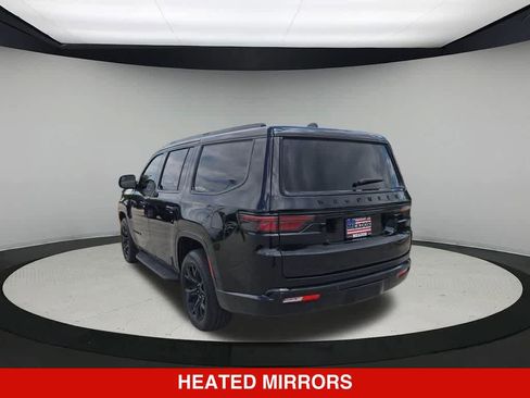 Used 2023 Jeep Wagoneer Series II RWD image 4