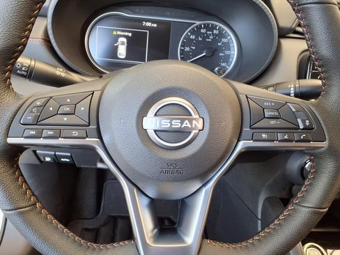 New 2025 Nissan Versa SR w/ Trunk Package image 11