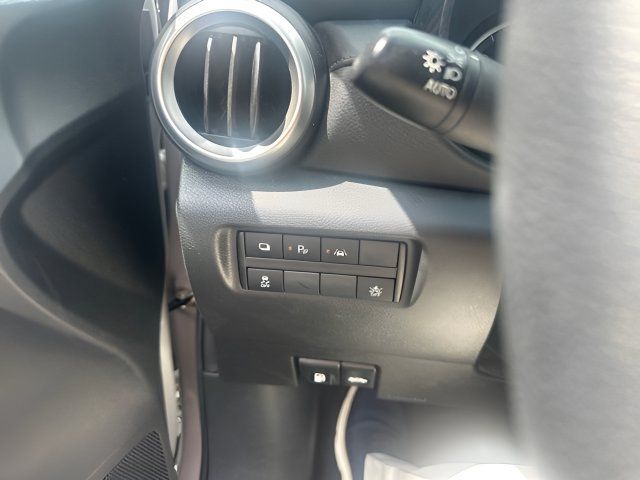 Used 2025 Nissan Versa S FWD image 6