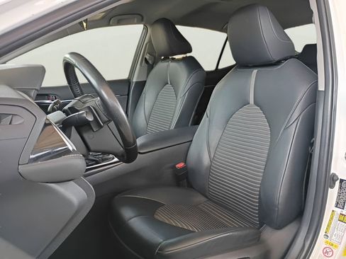 Used 2018 Toyota Camry SE FWD image 31
