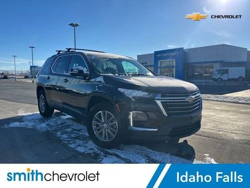 Certified 2023 Chevrolet Traverse LT image 1