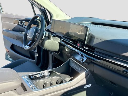 New 2026 Kia Carnival SX Prestige image 4