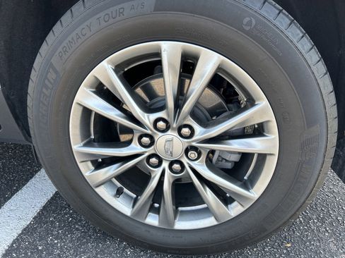 Used 2021 Cadillac XT5 Premium Luxury image 5